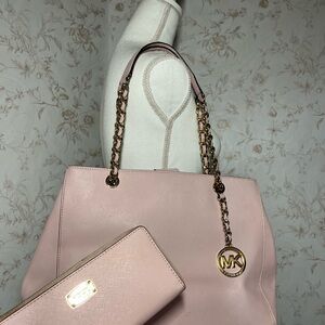Michael Kors Soft Pink Shoulder Bag and Wallet